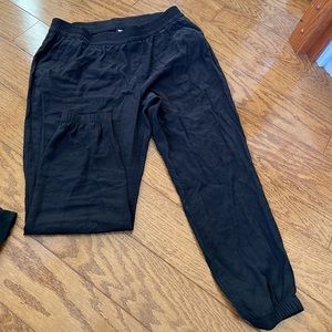 Old Navy black jogger style pants